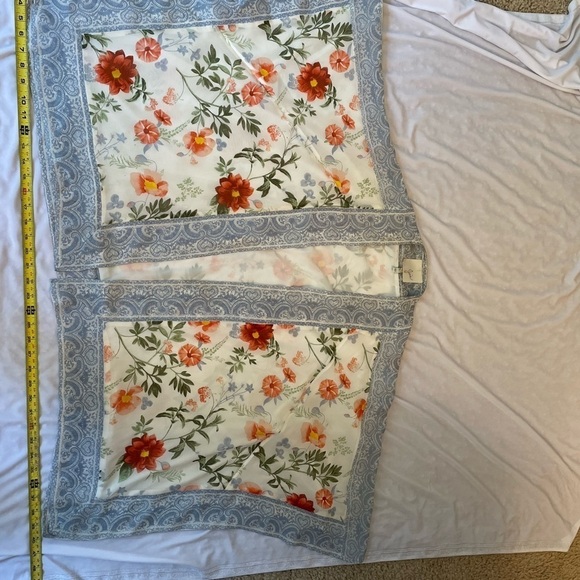 Joie 100% silk cammie kimono floral pastel print size M/L. Pre owned .No flaws - Picture 8 of 11